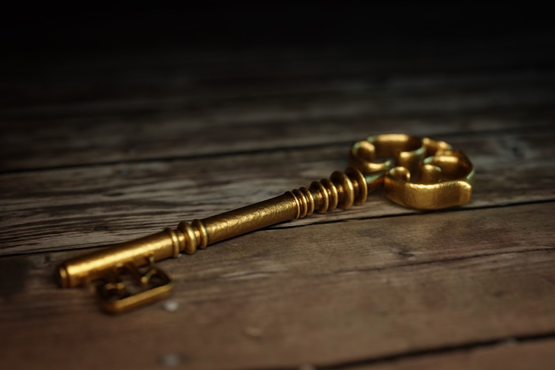 Ouderwetse goudkleurige sleutel